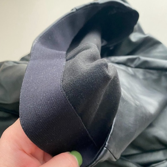 Banana Republic New without tags Faux Leather leggings - Picture 3 of 4